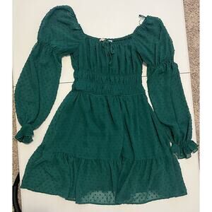 Mi Ami dress women's medium Green tiered smocked long sleeve